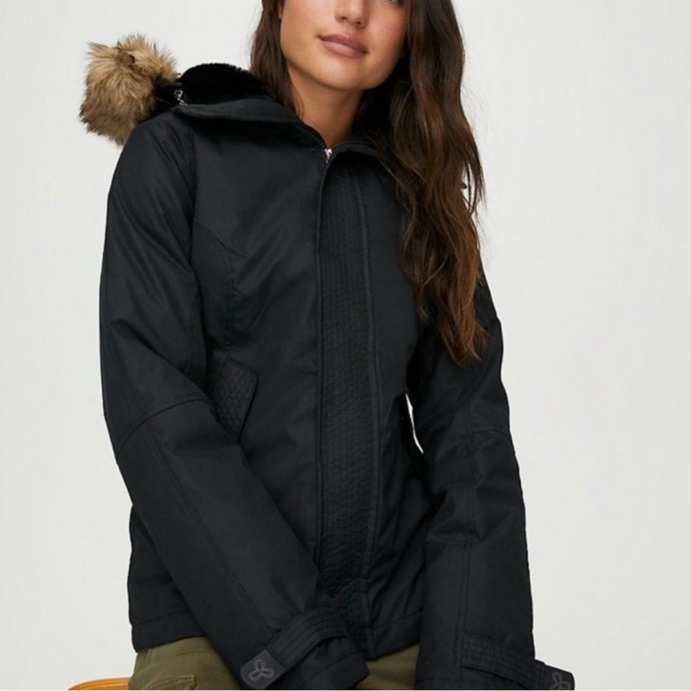 TNA BLACK COAT FUR HOOD